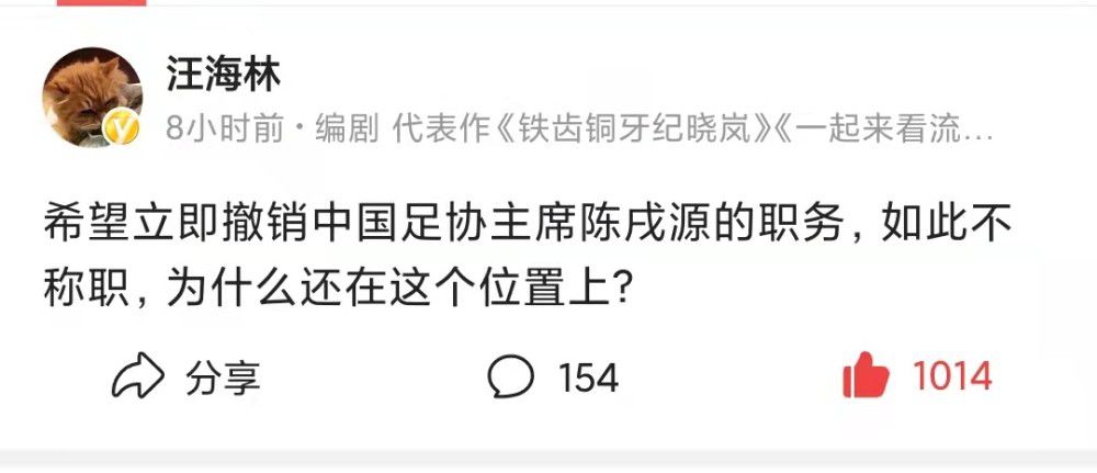 美女扒开尿口让男人捅视频